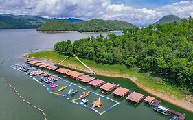 เดอะวอเตอร์ปาร์ครีสอร์ท- The Water Park Resort